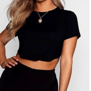 Boohoo Cropped Tee